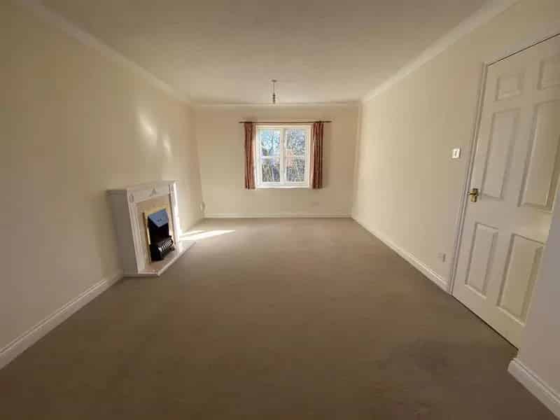2 Bedroom Apartment to Rent Exeter Horseguards