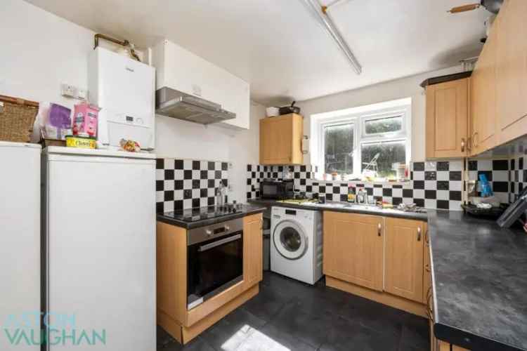 5 Bedroom Semi Detached House Student Residence