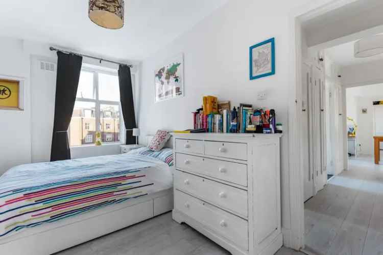 2 Double Bedroom Apartment Chiswick Communal Gardens Pool