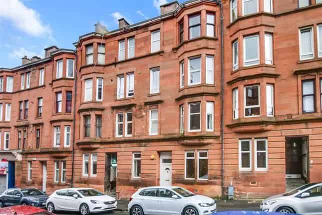 2 Bed Flat for Sale in Partick Glasgow G11
