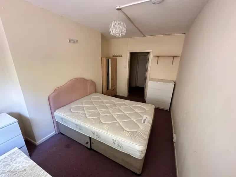 4 Bedroom Ground Floor Flat to Rent