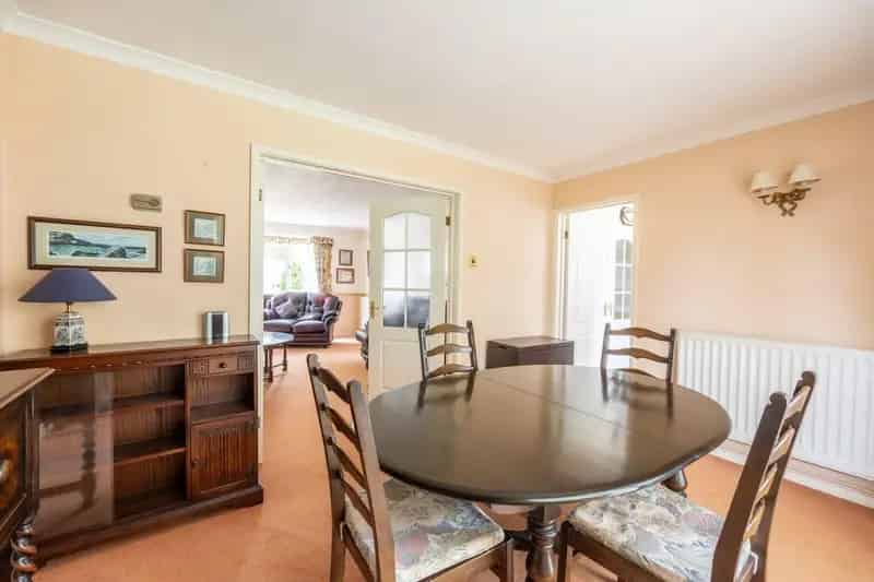 4 Bed Detached House for Sale