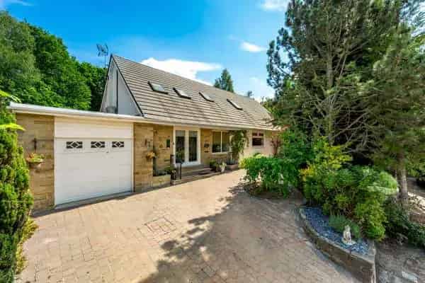 Spacious 1960s Family Home with Large Garden and Development Potential