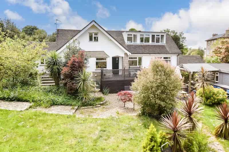 5 bedroom chalet for sale