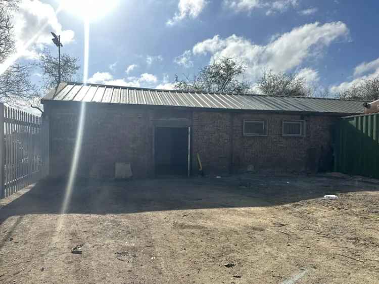 Single-Storey Business Unit with Ample Yard Space For Rent