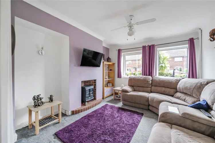 House For Sale in Leeds, England