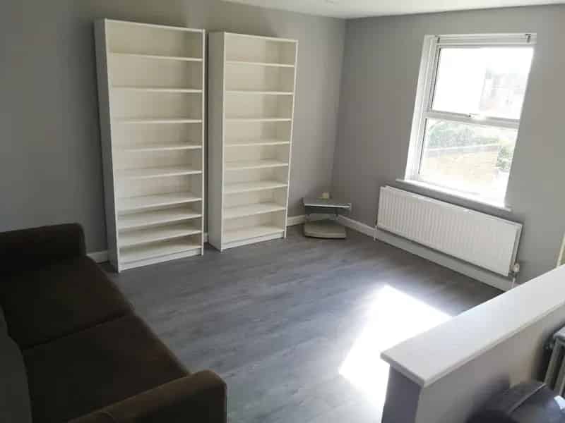 Two Double Bedroom Flat Headington Zero Deposit Parking Available