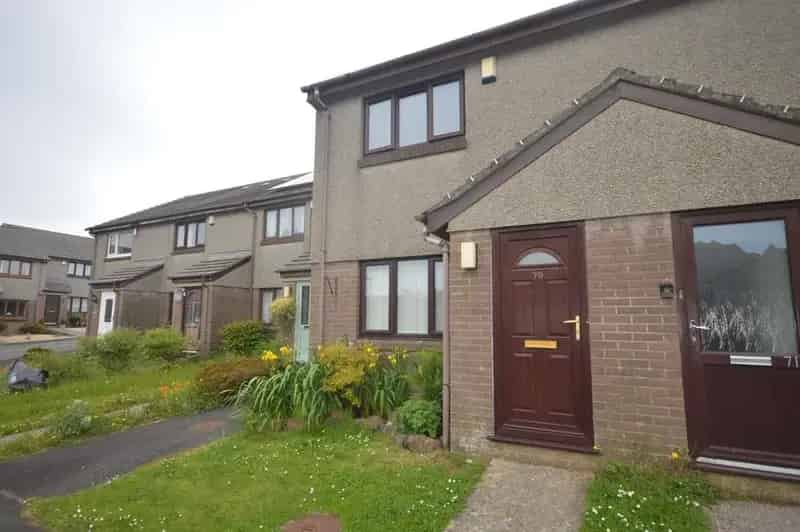 2 bedroom end of terrace house to rent