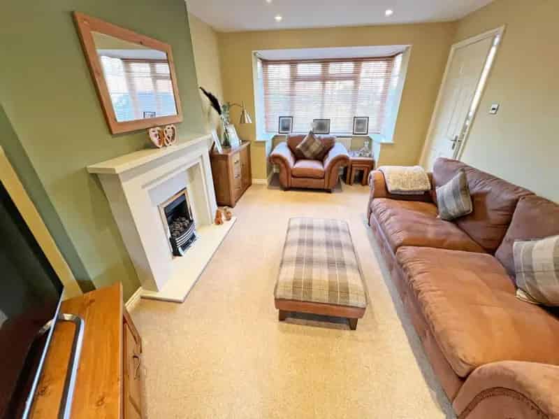 3 Bed Detached House for Sale