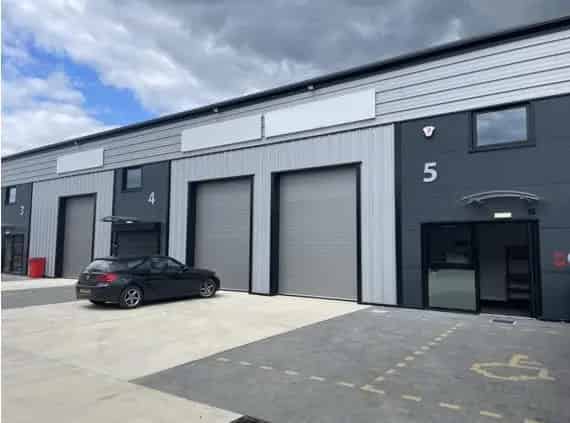 Modern Industrial Unit For Lease - Secure Gated Estate