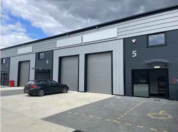 Industrial For Rent in Huntingdonshire, England