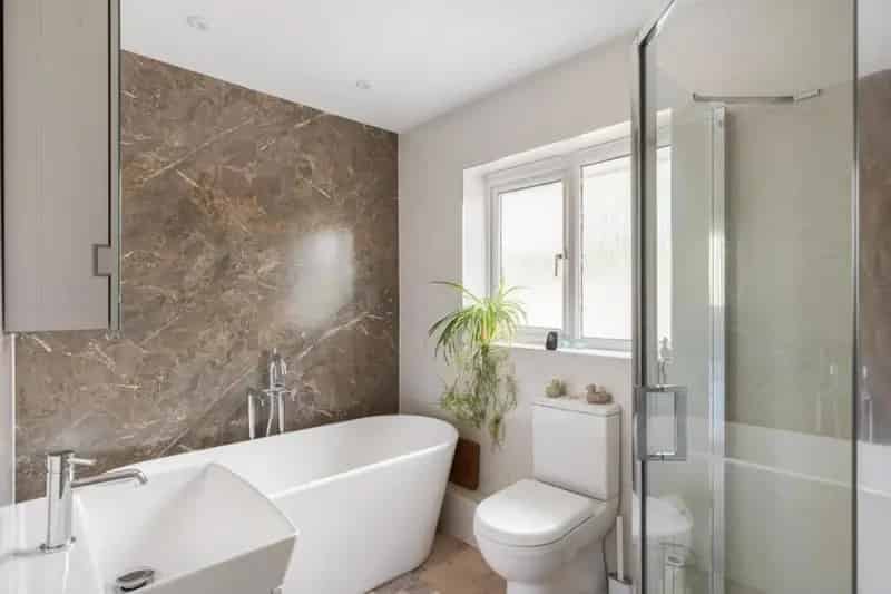 4 Bedroom House for Sale in Wyke Regis Weymouth