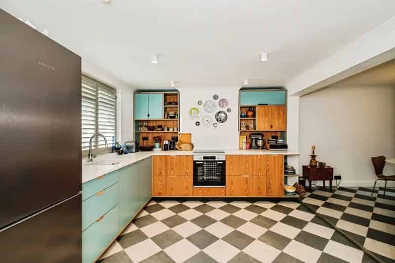 Stunning 4-Story Modern Home with Private Garden and 3 Double Bedrooms