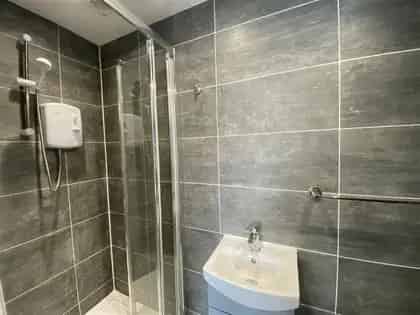 1 Bed 75m² Furnished Cardiff Apartment Available July 1st 2025