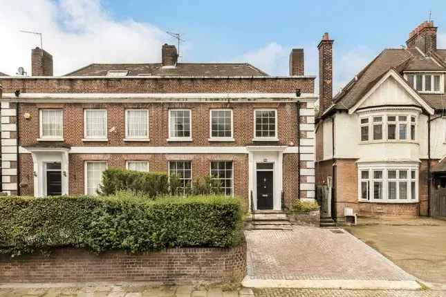 Four Bedroom House Finchley Road NW3 Off Street Parking Garden