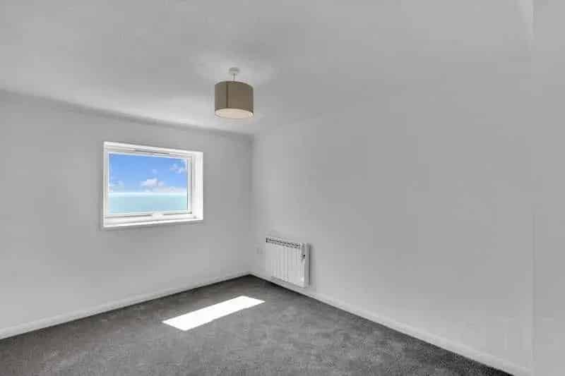 1 Bed Flat for Sale in Sandgate with Sea Views
