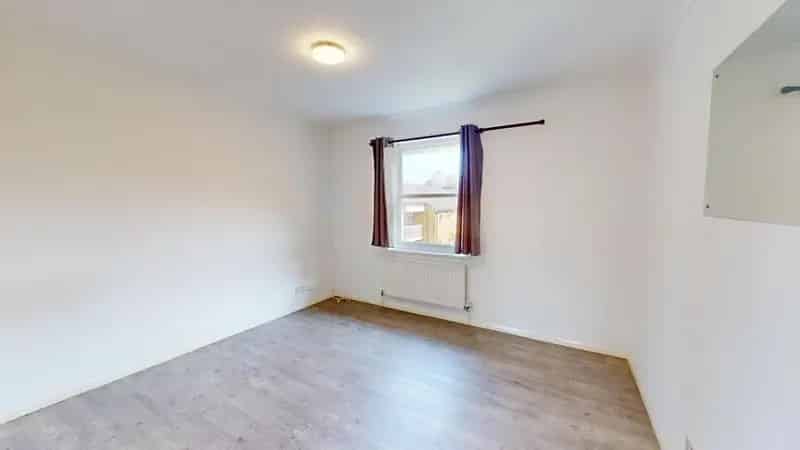 2 Bedroom Flat to Rent Near Preston Park