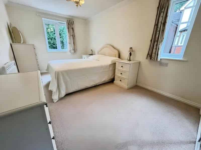 2 Bed Retirement Apartment for Sale
