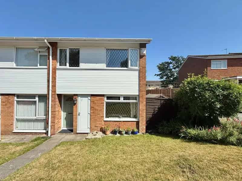 3 Bedroom End of Terrace House for Sale