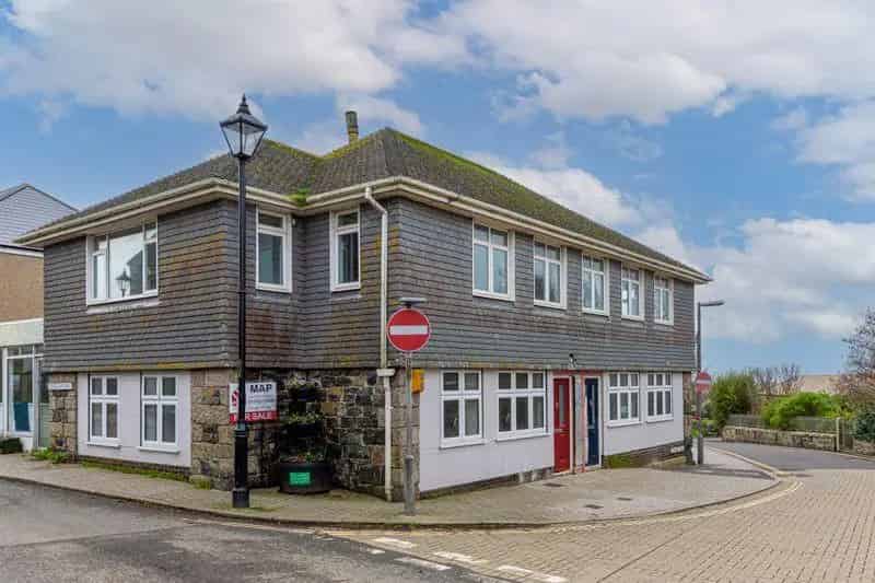 3 Bedroom Apartment to Rent Mullion Cornwall