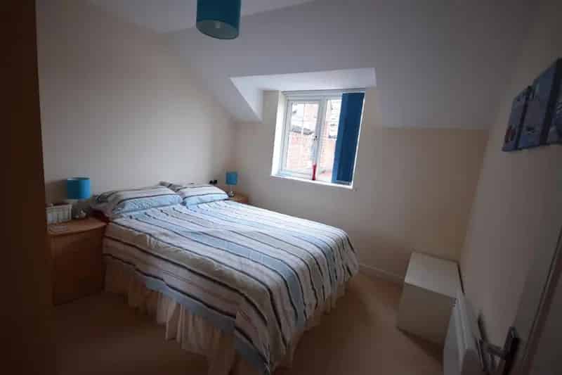 2 Bedroom Top Floor Apartment Bridlington