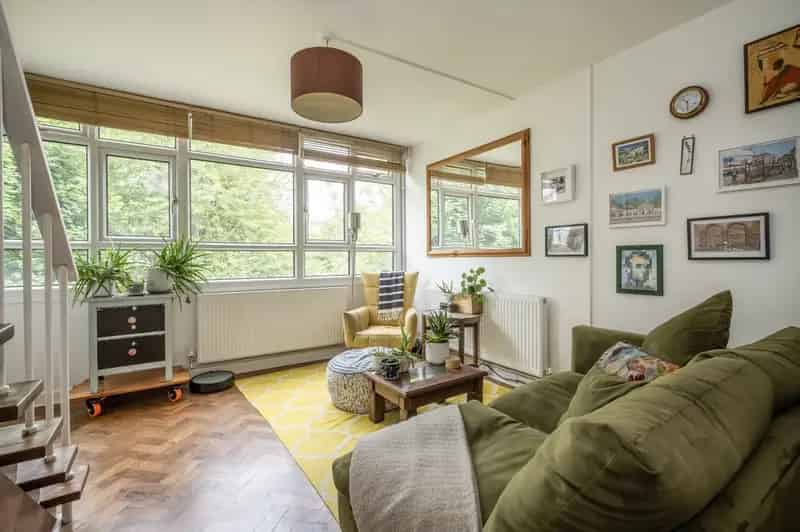 2 Bedroom Flat for Sale in Heath Royal Development