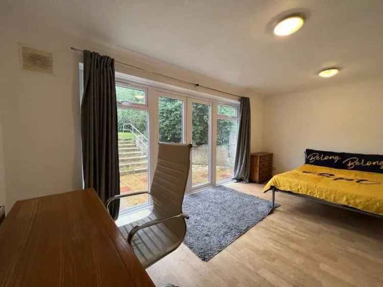 7 Bedroom Detached House Brighton Hollingdean Bills Included