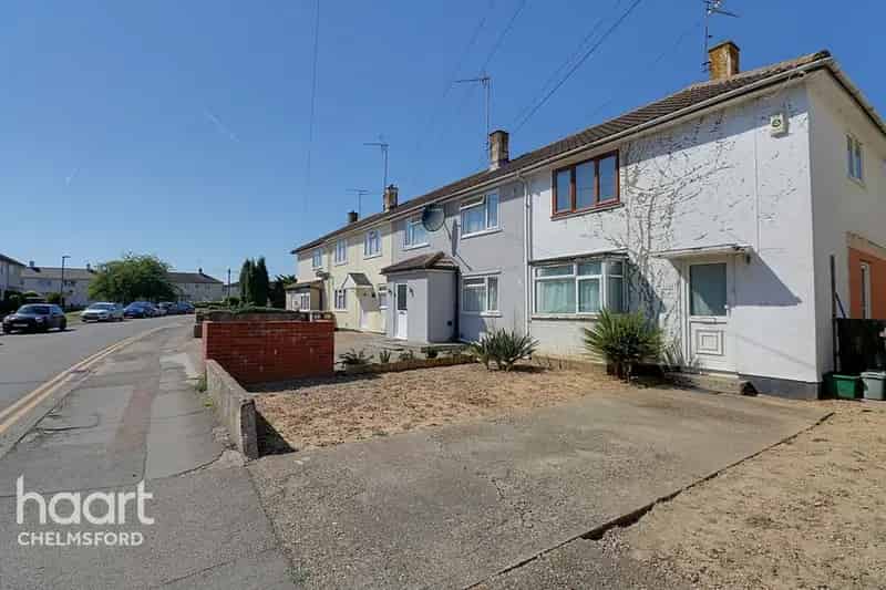 2 Bedroom End Terrace House for Sale Near Chelmsford City Centre