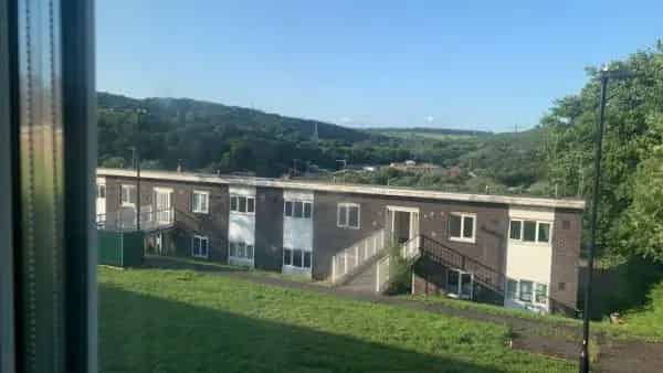 Wheelchair Accessible 1 Bedroom Flat Ample Storage Wet Room