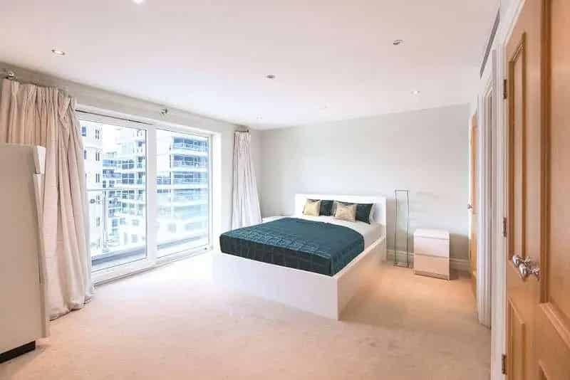 3 Bed River View Apartment Imperial Wharf