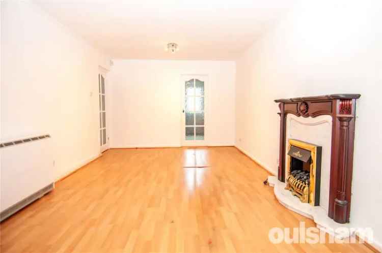 2 bedroom maisonette to rent