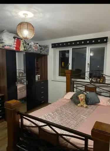 3 Bed House Swap - Garden Driveway Loft Near Shops and Station