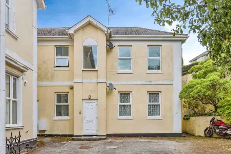 Flat For Sale , Thurlow Road, Torquay, England