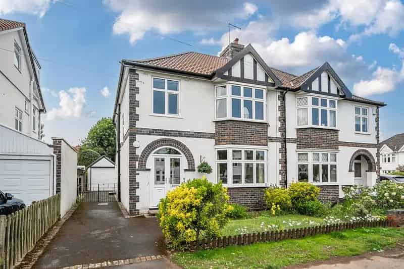4 Bedroom Semi-Detached House for Sale