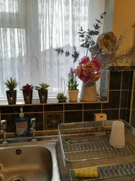 2 Bed Terrace House Reading Garden Lovely Home