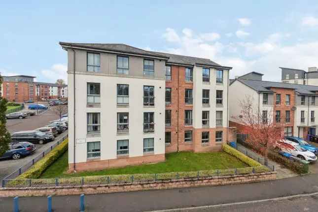 Flat for sale in Richmond Park Gardens, Oatlands, Glasgow G5