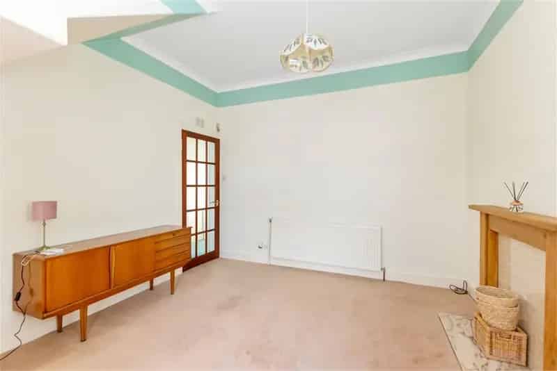 2 Bed House - Semi Detached with 2 Reception Rooms