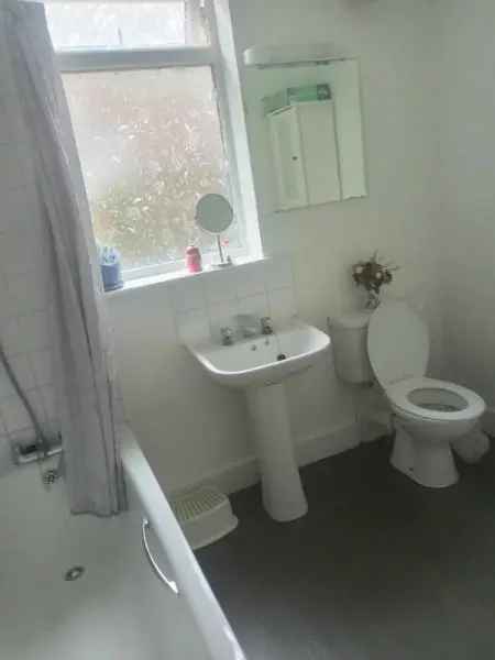 Flat For Rent in Breckland District, England