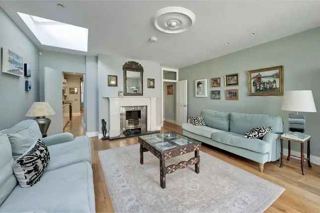 Terraced house to rent in Oxford Gardens, North Kensington W10