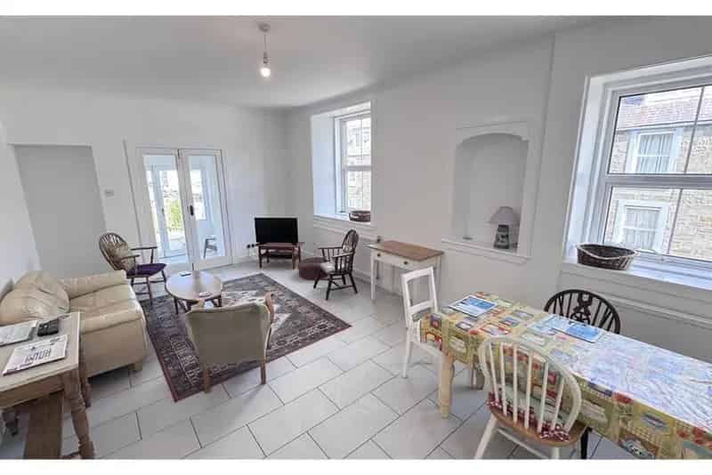 2 Bed House Kirkcudbright - End Terrace with 2 Reception Rooms and Garden