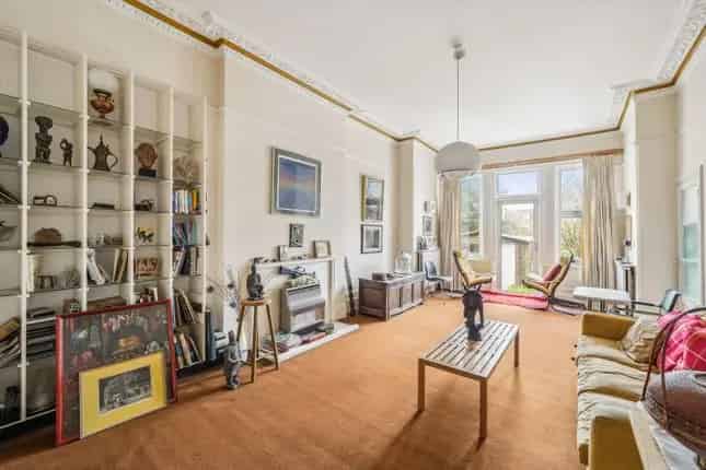 Semi Detached House For Sale Wandsworth SW18