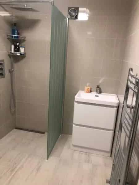 2 Bedroom 2 Bathroom House with New Bathrooms and Fitted Wardrobes
