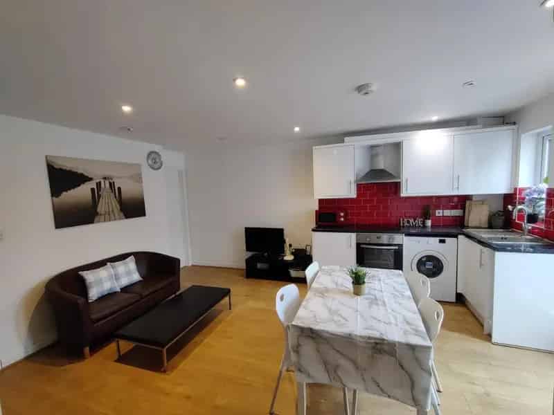 2 bedroom flat to rent