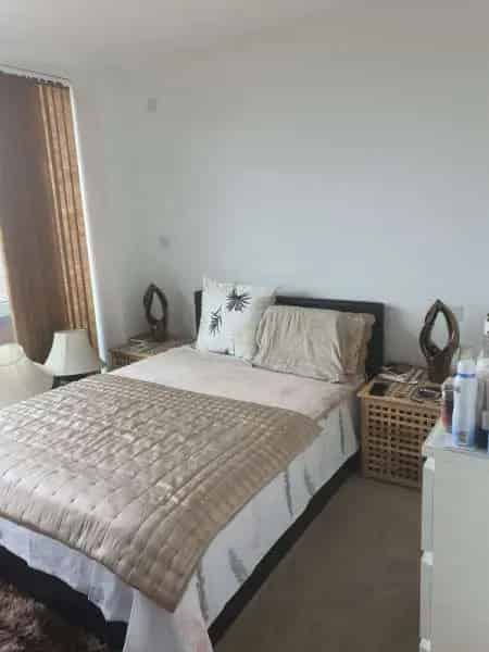 Uxbridge New Build Apartments with Parking and Balcony