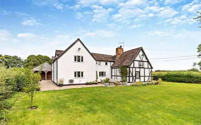 Grade II Listed Cottage Wrenbury Cheshire 4 Bedrooms 3000 Sq Ft