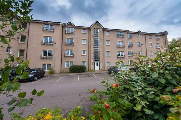 Top Floor 2-Bed Flat Mineralwell Park Views