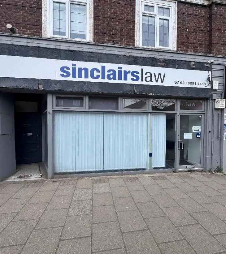 Retail Unit in Twickenham Town Centre