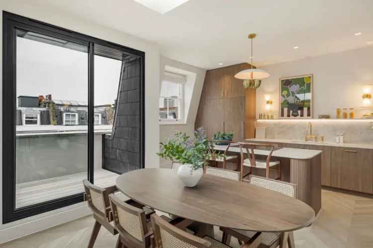 Luxury Apartment near Earls Court  High Ceilings 3 Bedrooms