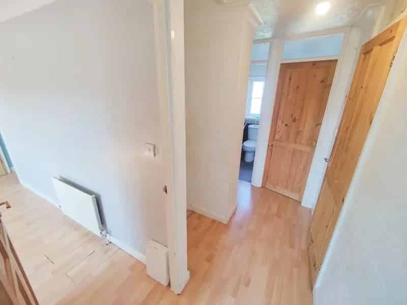 3 Bedroom Terraced House Near Play Park