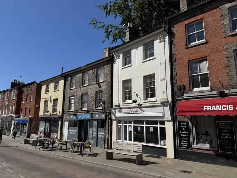 Grade II Listed Retail Premises in Town Centre